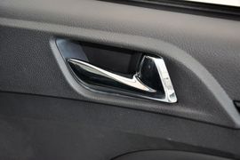 2014款比亚迪速锐1.5L手动豪华型
