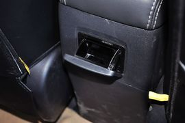 2014款比亚迪速锐1.5L手动豪华型