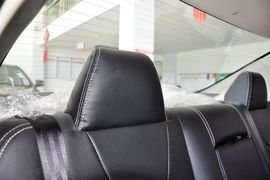 2014款比亚迪速锐1.5L手动豪华型