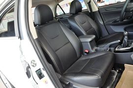 2014款比亚迪速锐1.5L手动豪华型