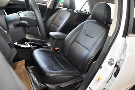 2014款比亚迪速锐1.5L手动豪华型