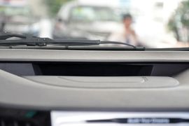 2014款比亚迪速锐1.5L手动豪华型
