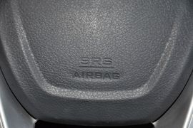 2014款比亚迪速锐1.5L手动豪华型