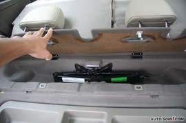 2009款华泰圣达菲试驾