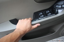 2009款华泰圣达菲试驾