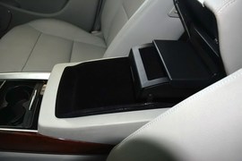 2013款红旗H7