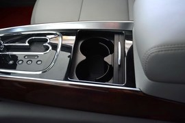 2013款红旗H7