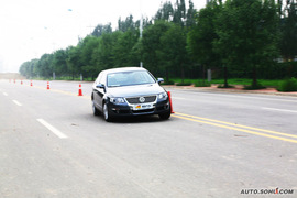 2009款DSG迈腾2.0TSI试驾