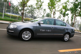 2009款DSG迈腾2.0TSI试驾