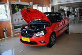 2014款斯柯达晶锐1.6L手自一体Sport版到店实拍