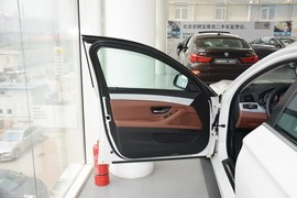 2014款宝马528i旅行版