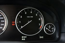 2014款宝马528i旅行版