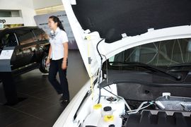 2014款Jeep自由客2.4L豪华导航版
