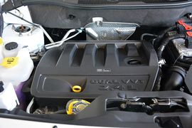 2014款Jeep自由客2.4L豪华导航版