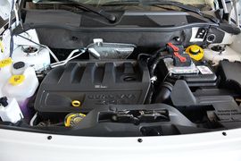2014款Jeep自由客2.4L豪华导航版