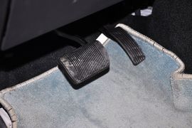 2014款Jeep自由客2.4L豪华导航版