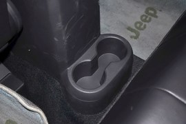 2014款Jeep自由客2.4L豪华导航版