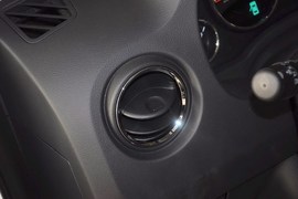 2014款Jeep自由客2.4L豪华导航版