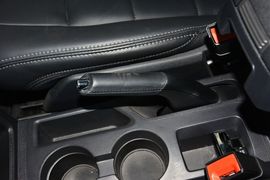 2014款Jeep自由客2.4L豪华导航版