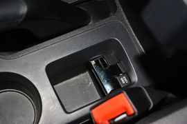 2014款Jeep自由客2.4L豪华导航版