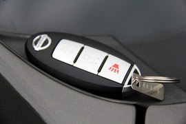 静态实拍郑州日产NV200