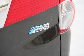 静态实拍郑州日产NV200