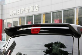 静态实拍郑州日产NV200