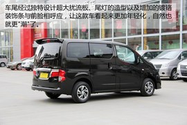 静态实拍郑州日产NV200