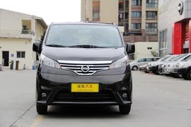 静态实拍郑州日产NV200