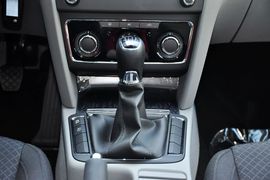 2014款斯柯达速派1.4TSI手动绅仕版