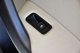 2013款斯柯达昕锐1.4L手动智选型