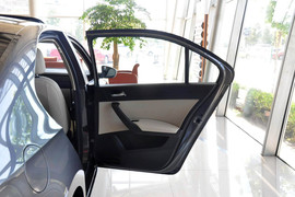 2013款斯柯达昕锐1.4L手动智选型