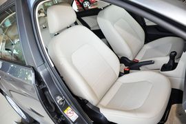 2013款斯柯达昕锐1.4L手动智选型