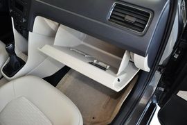 2013款斯柯达昕锐1.4L手动智选型
