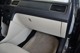 2013款斯柯达昕锐1.4L手动智选型