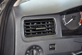 2013款斯柯达昕锐1.4L手动智选型