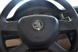 2013款斯柯达昕锐1.4L手动智选型