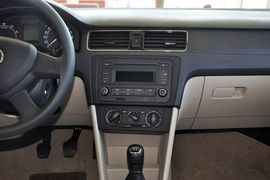 2013款斯柯达昕锐1.4L手动智选型