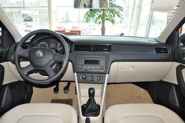 2013款斯柯达昕锐1.4L手动智选型