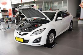 2012款马自达睿翼轿跑车2.0L精英版