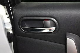 2012款马自达睿翼轿跑车2.0L精英版