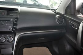 2012款马自达睿翼轿跑车2.0L精英版