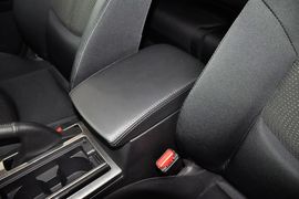 2012款马自达睿翼轿跑车2.0L精英版