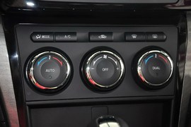 2012款马自达睿翼轿跑车2.0L精英版