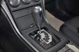 2012款马自达睿翼轿跑车2.0L精英版