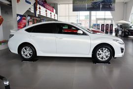 2012款马自达睿翼轿跑车2.0L精英版