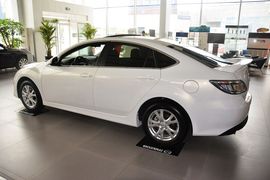 2012款马自达睿翼轿跑车2.0L精英版