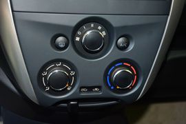 2014款日产阳光1.5XE