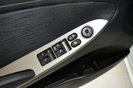 2014款现代瑞奕1.4L手动GLX