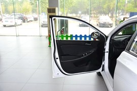 2014款现代瑞奕1.4L手动GLX